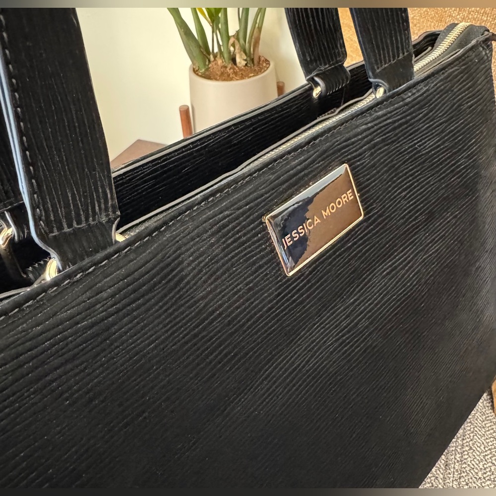 Jessica Moore Black Textured Travel Tote Bag NWT - Picture 12 of 15